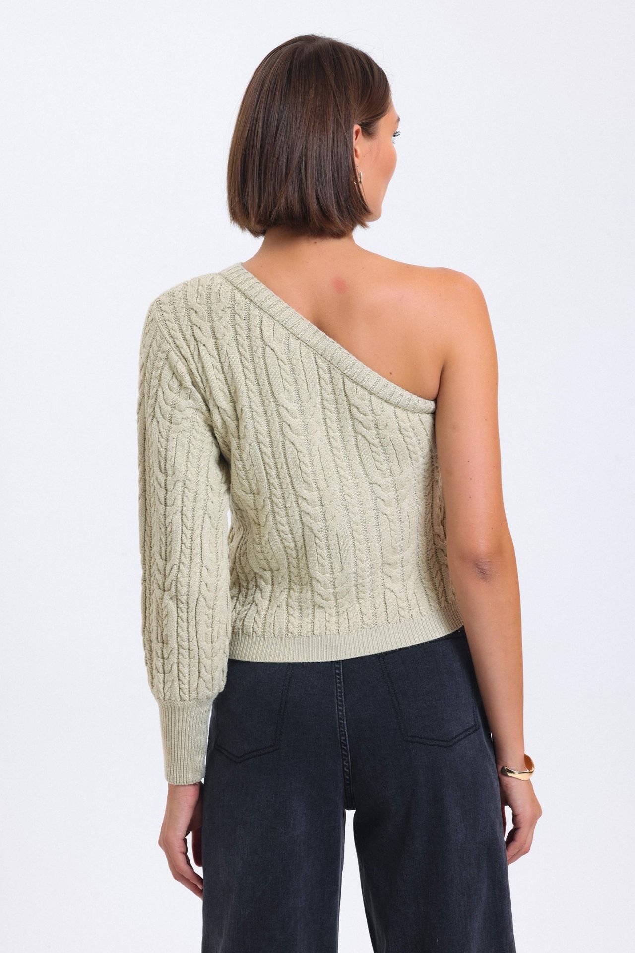 Cable Knitted One Shoulder Cropped Sweater