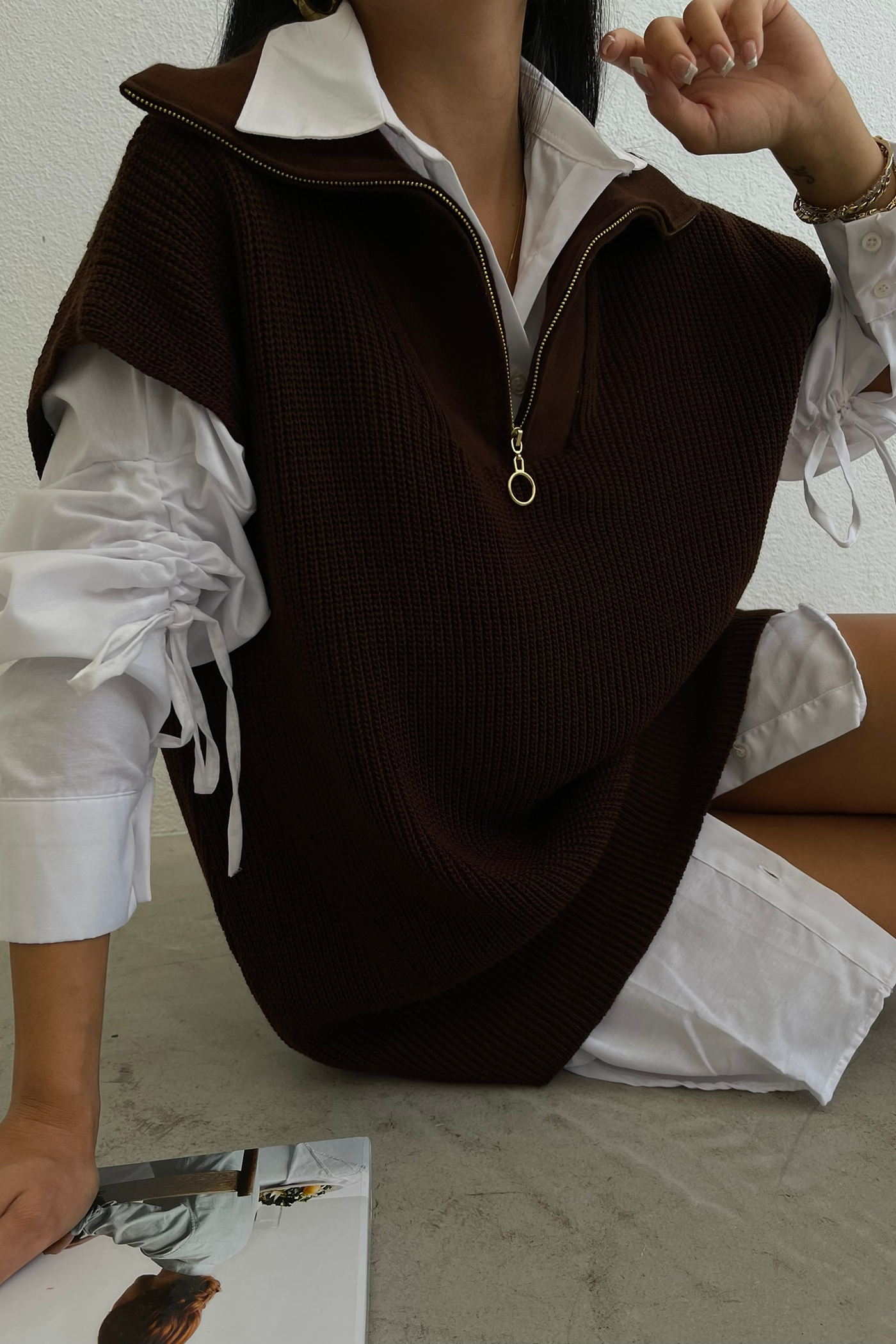 2 Pieces: Knitted Short Sleeve Oversized Sweater with a Zippered Neck & Shirt with a Arm Detail