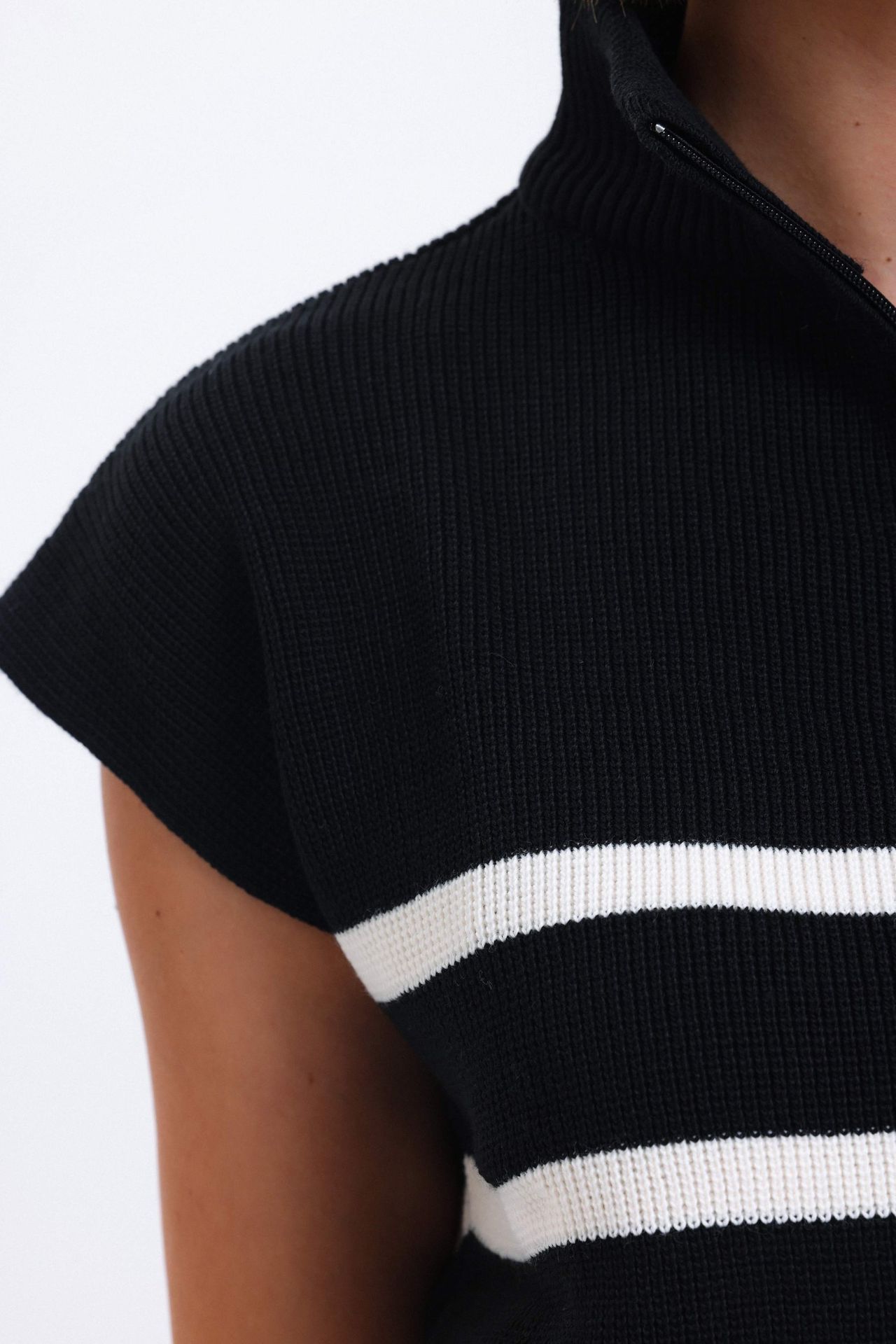 Striped Sleeveless Sweater with a Zippered Neck