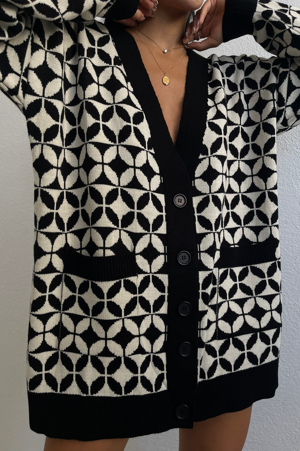 Geometric V Neck Pocket Oversized Cardigan