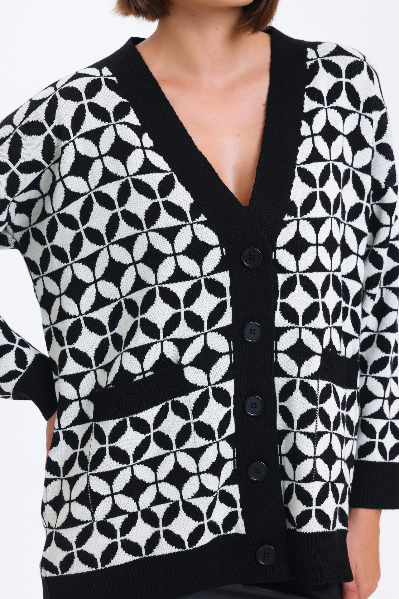 Geometric V Neck Pocket Oversized Cardigan