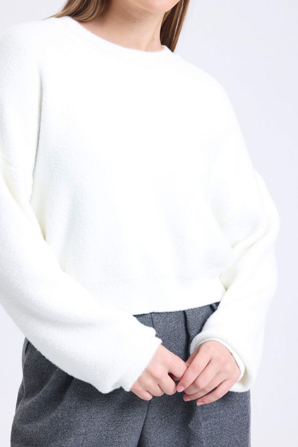 Crew Neck Comfy Sweater 7