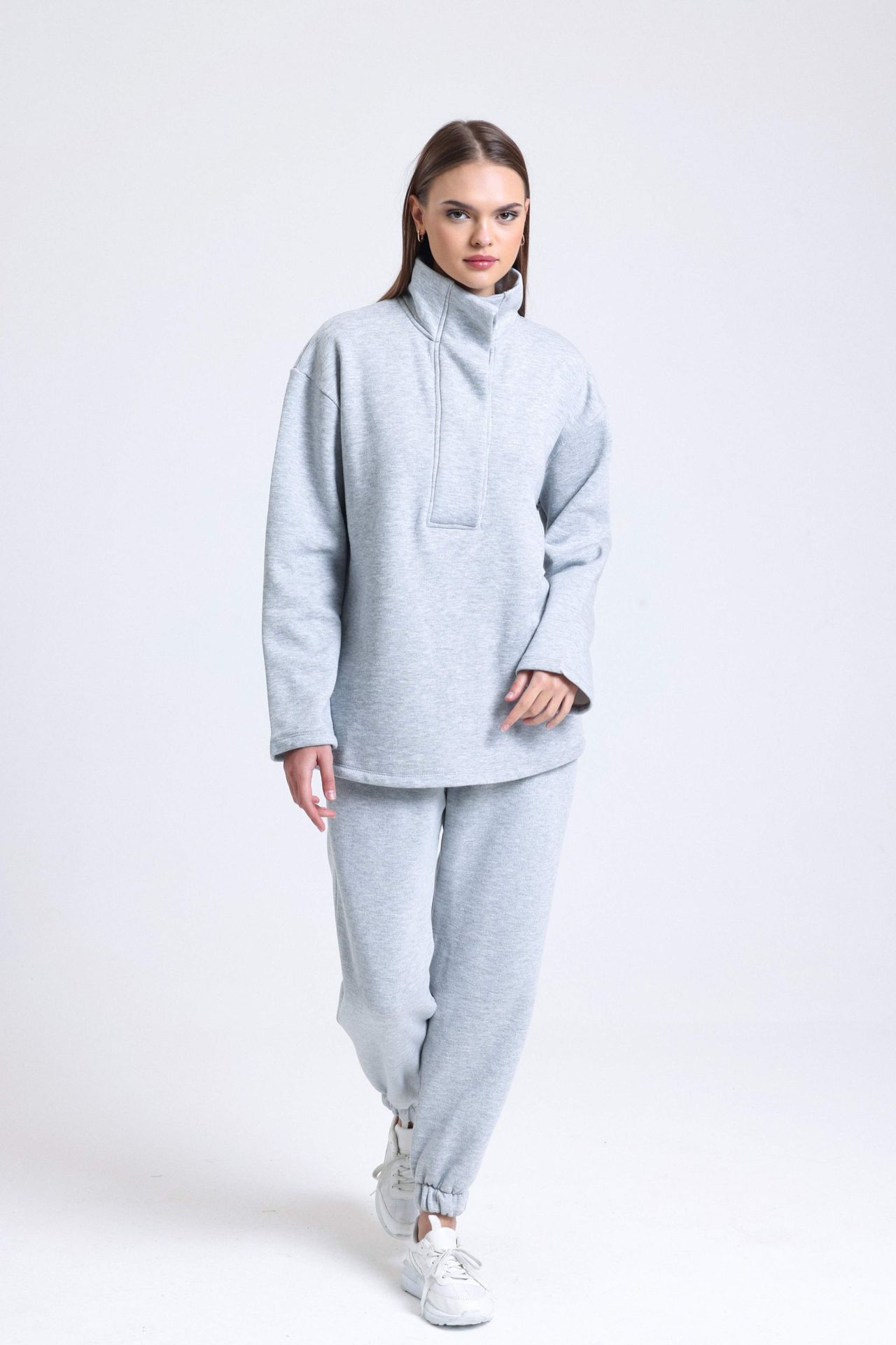 Half Open Collar Oversized Sweatshirt with a Neck Detail