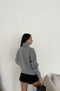 grey-image-3