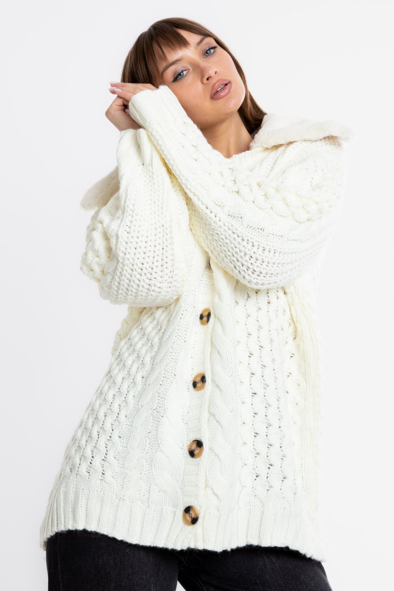 Cable Knitted Polo Collar Oversized Cardigan with a Fur Detail