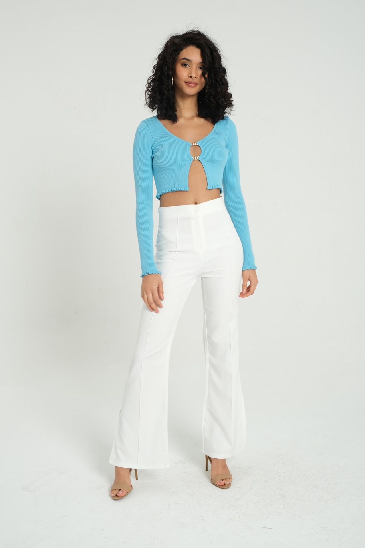 Scoop Neck Cropped Cardigan with a Cut Out