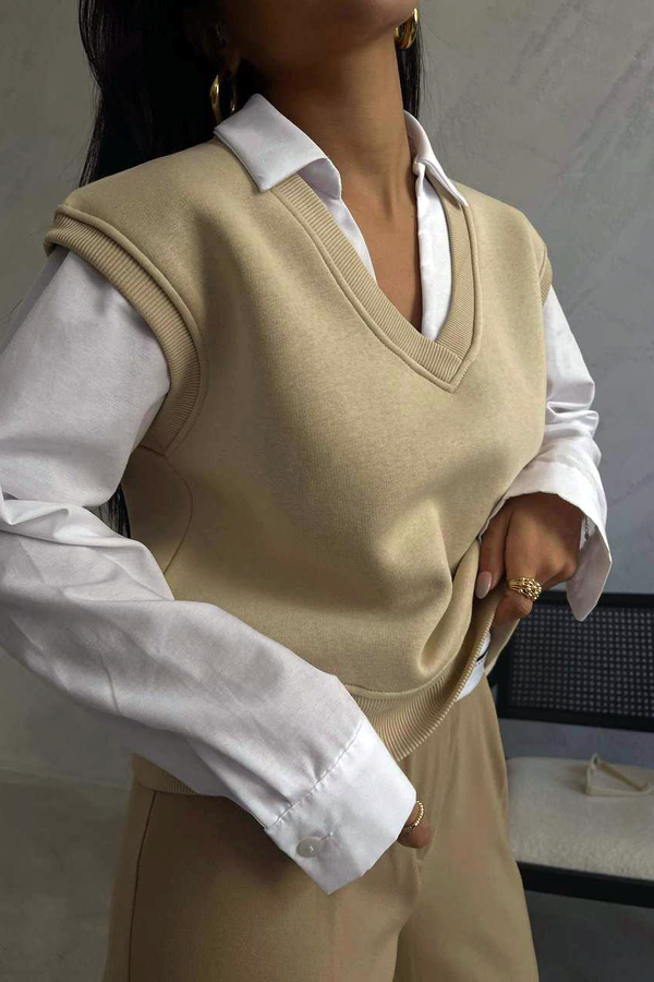 V Neck Sleeveless Sweatshirt 2