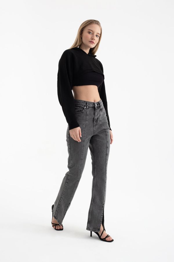 Hooded Cropped Sweater 4