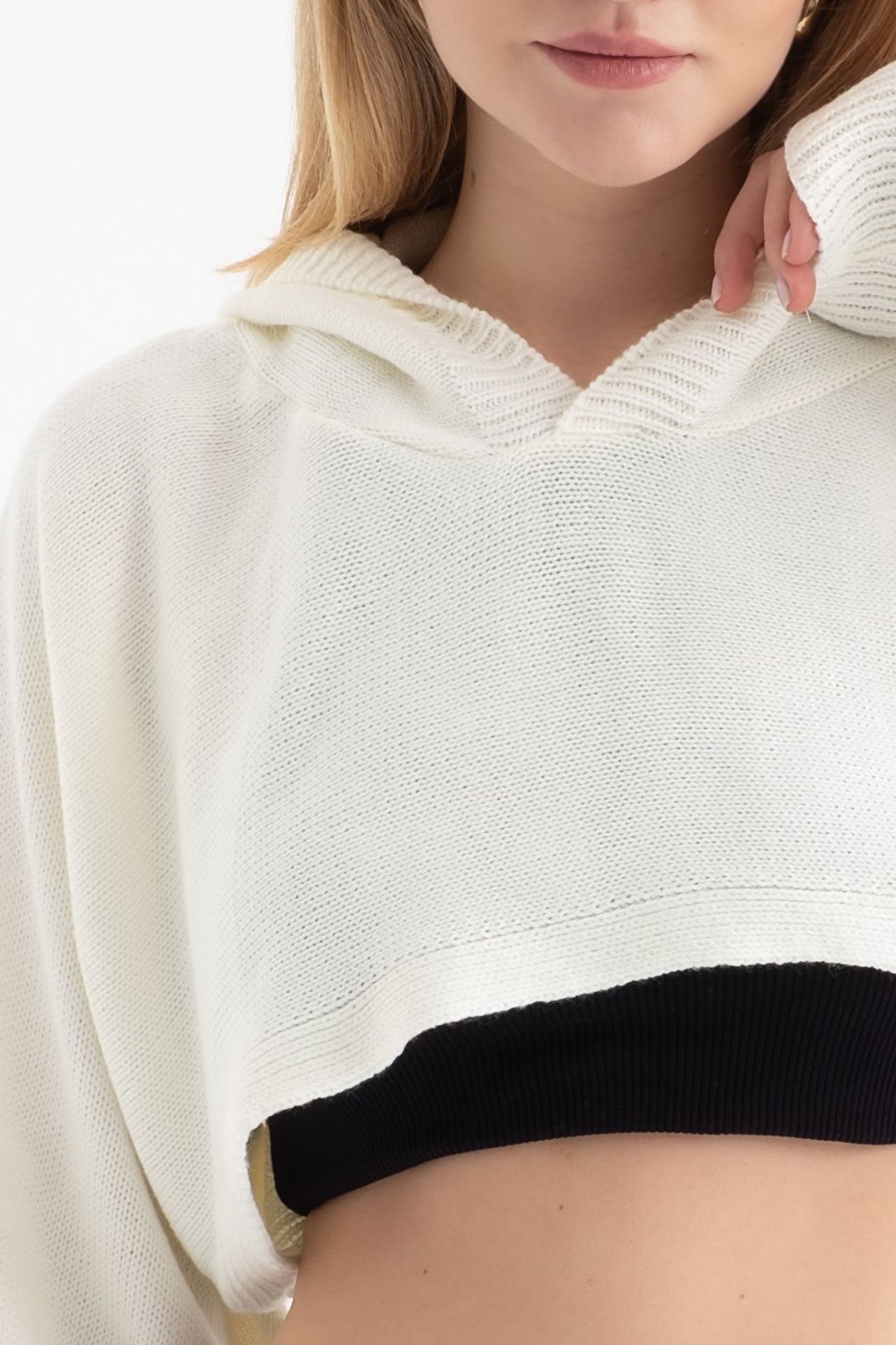 Hooded Cropped Sweater