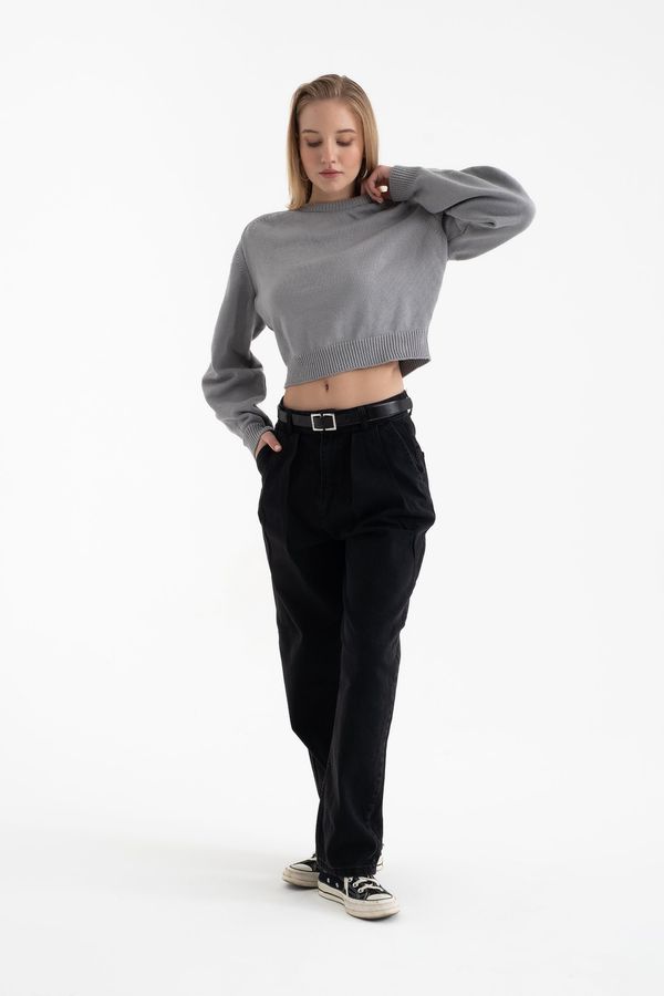 Crew Neck Basic Sweater 4