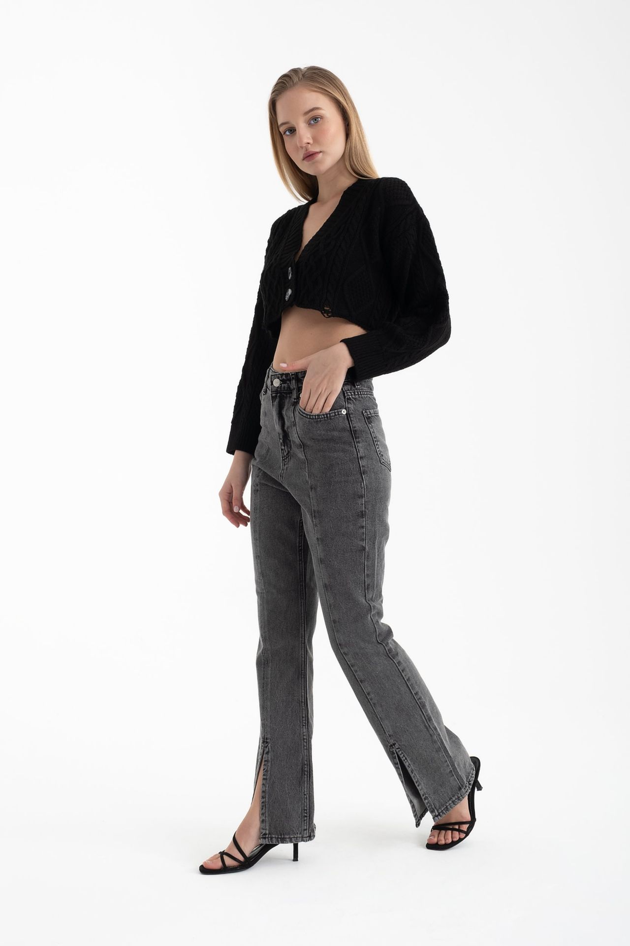 V Neck Buttoned Cropped Cardigan