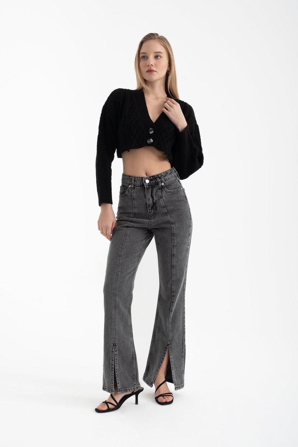 V Neck Buttoned Cropped Cardigan