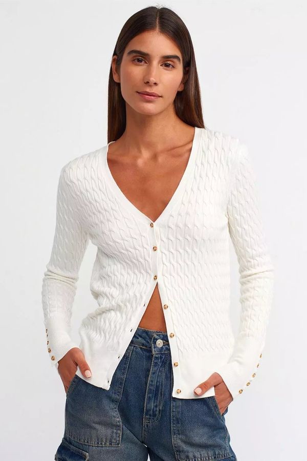 Cable Knitted V Neck Buttoned Cardigan 1