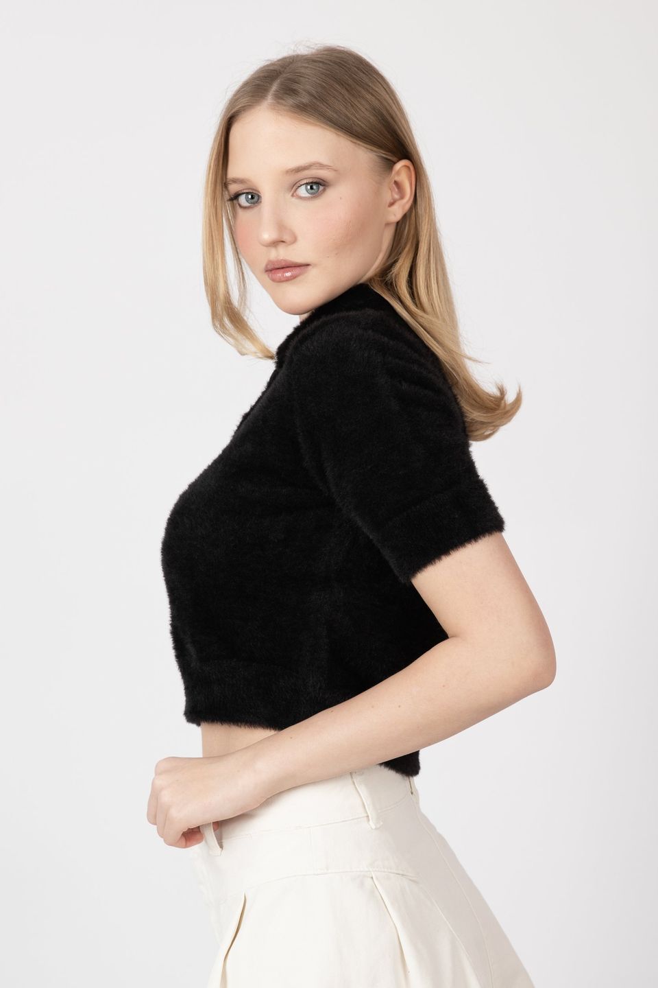 Shirt Collar Buttoned Short Sleeve Fluffy Sweater 4