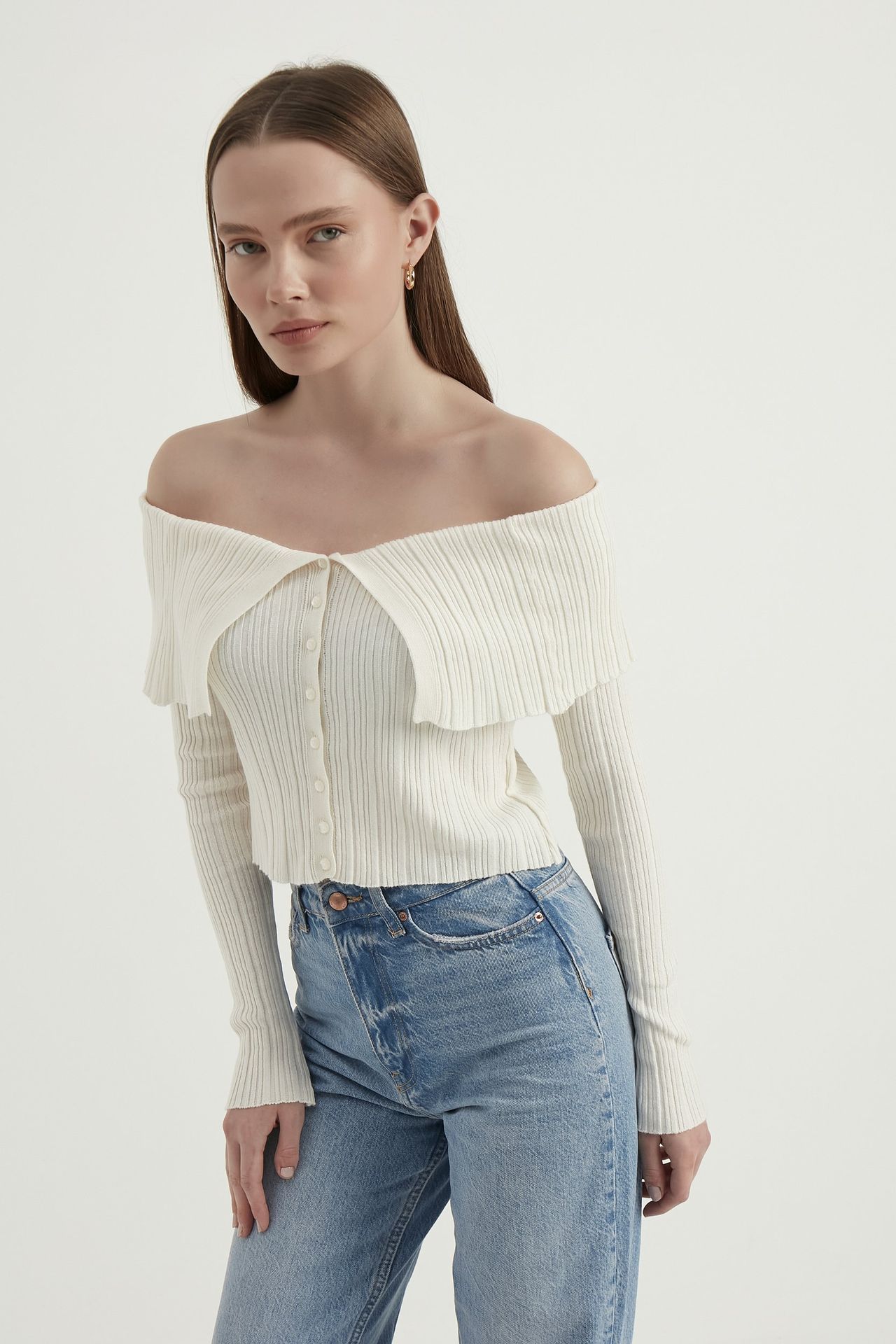 Off Shoulder Cardigan with a Collar Detail