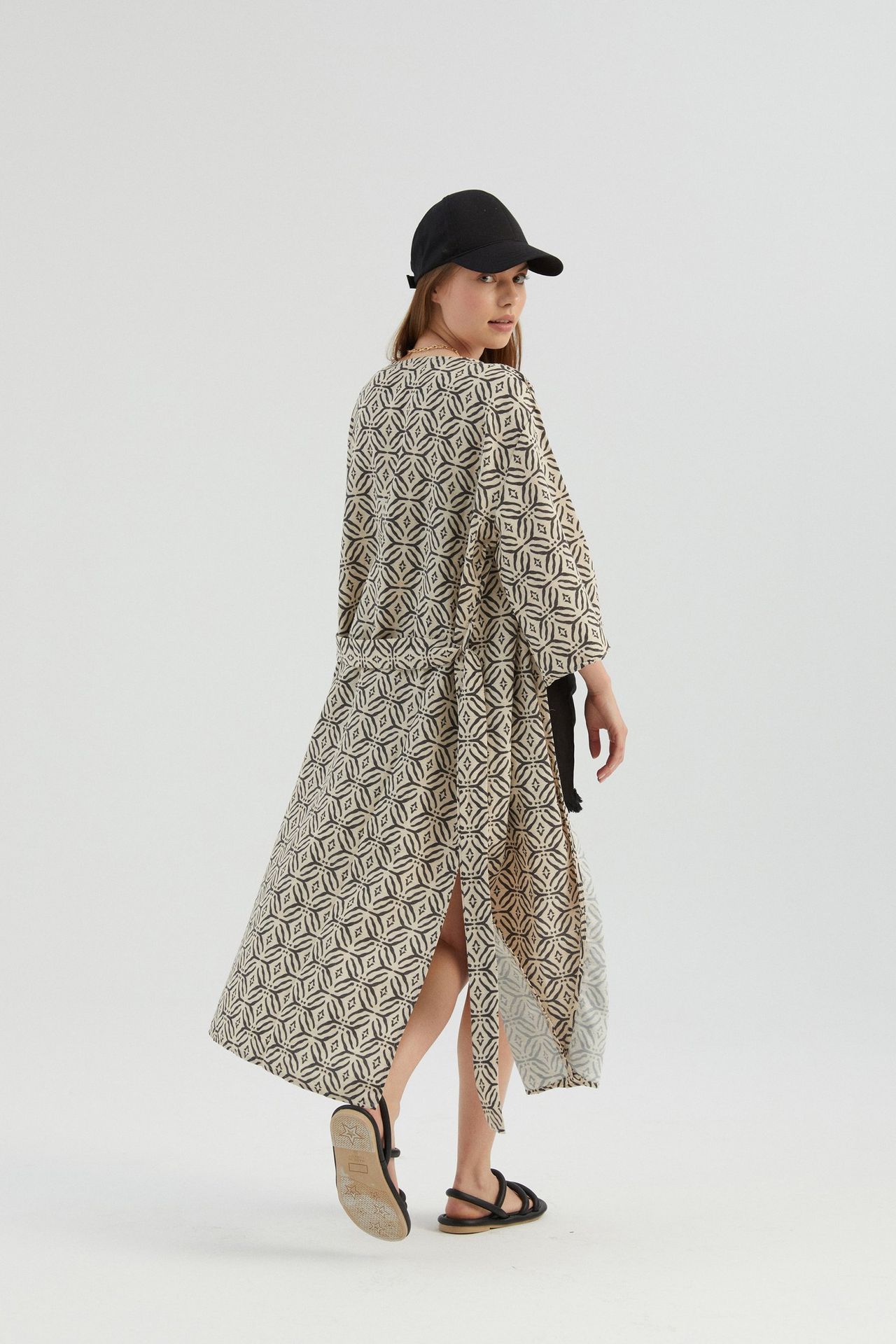 Geometric Long Kimono with a Belt Detail