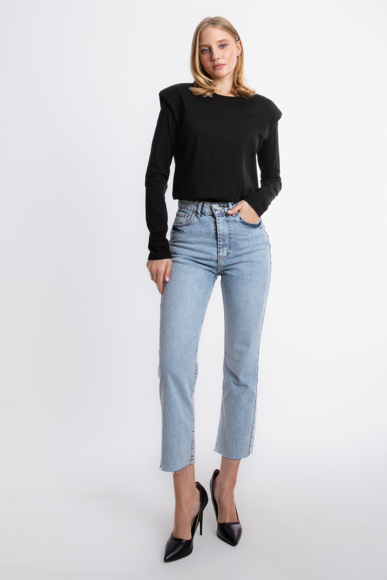 Round Neck Padded Shoulder Long Sleeve Top