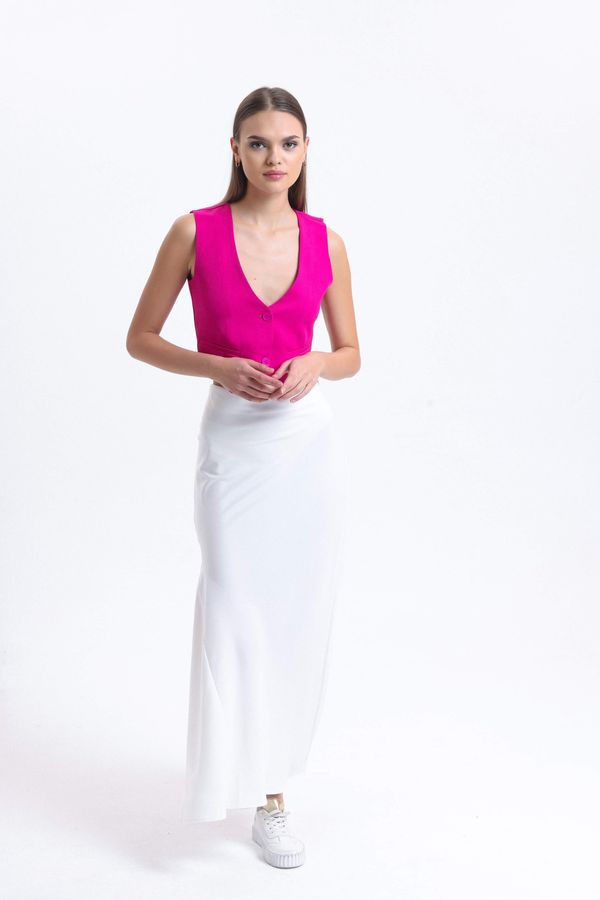 V Neck Buttoned Cropped Waistcoat 4