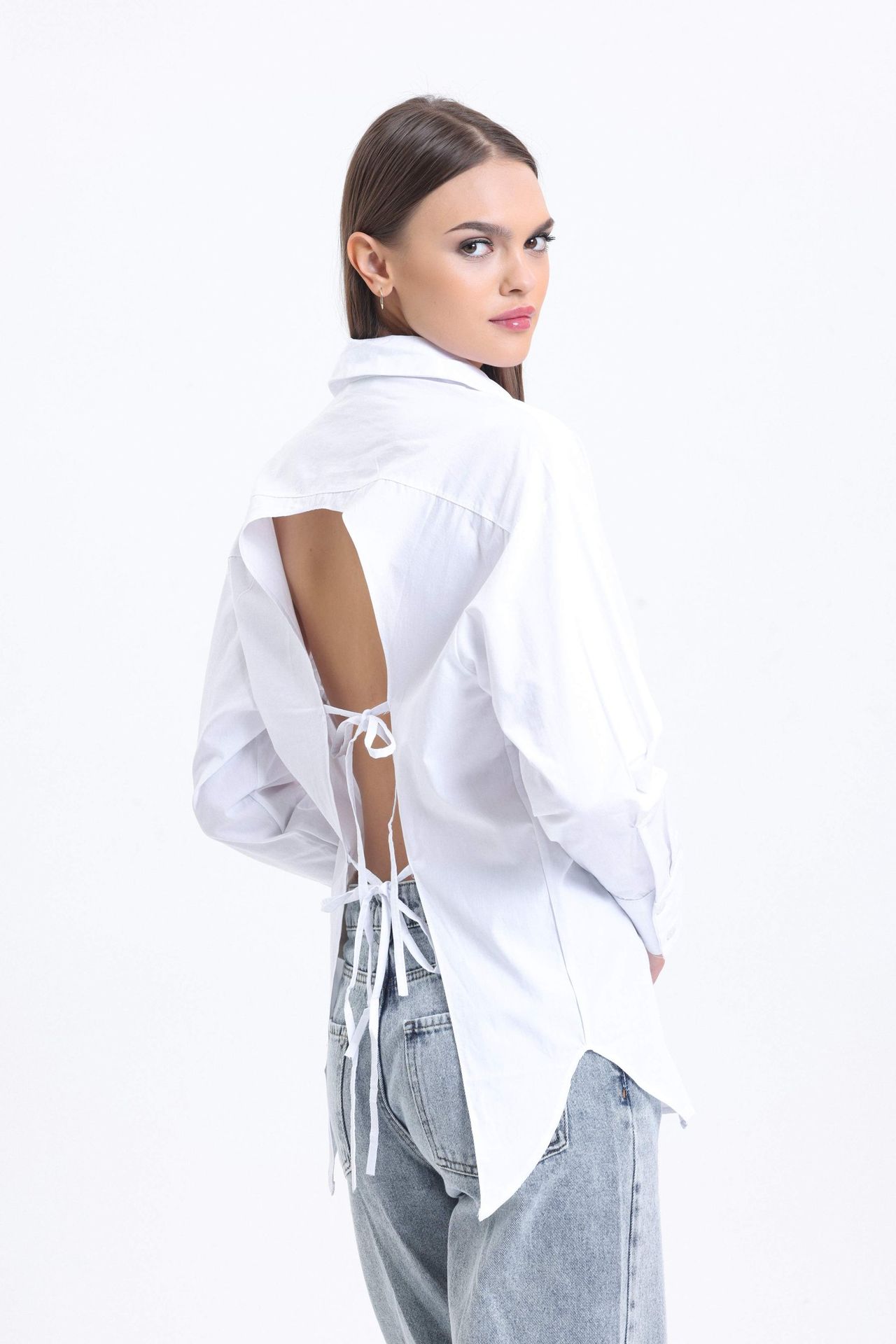Back Cut out Shirt with a Lace Detail