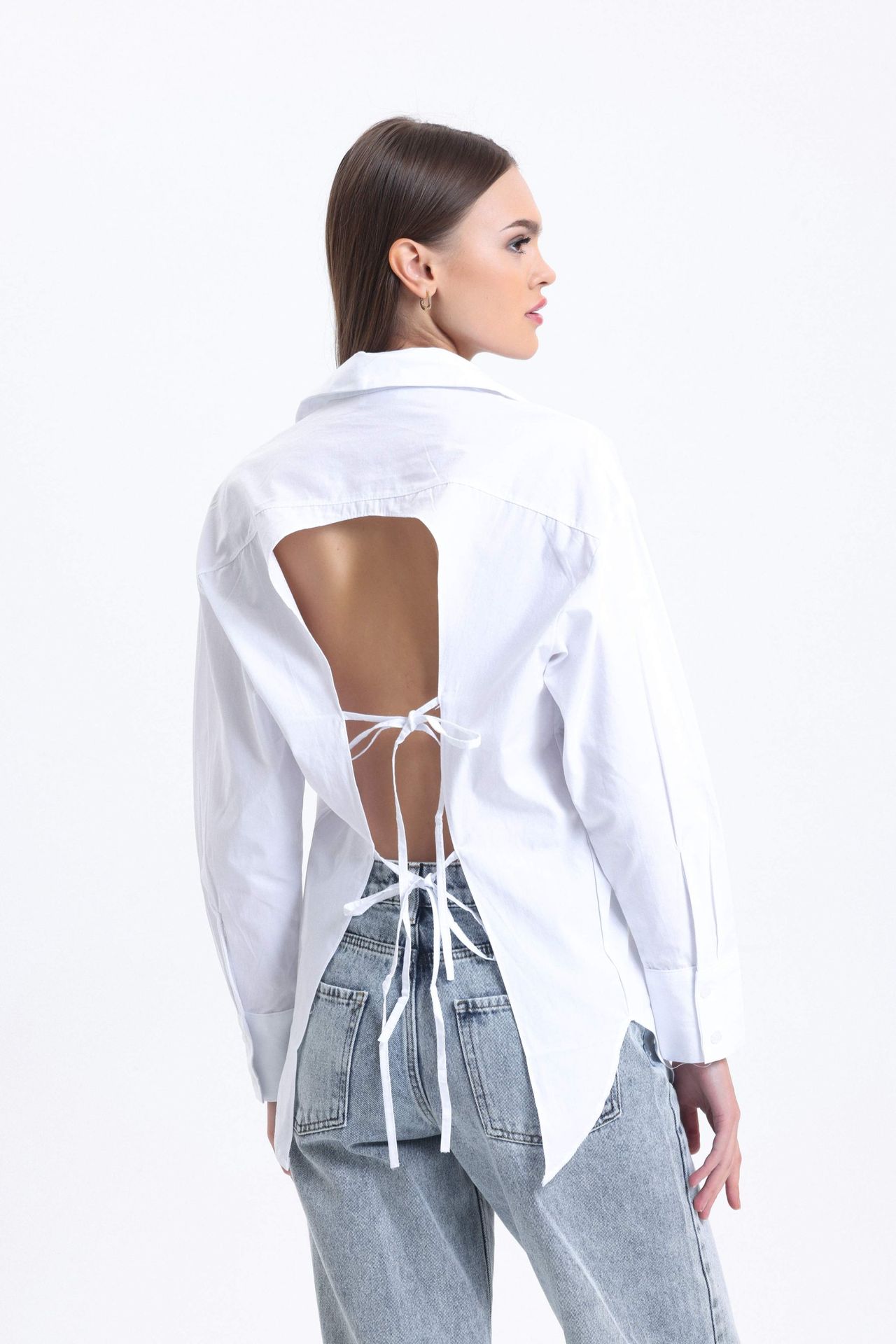 Back Cut out Shirt with a Lace Detail