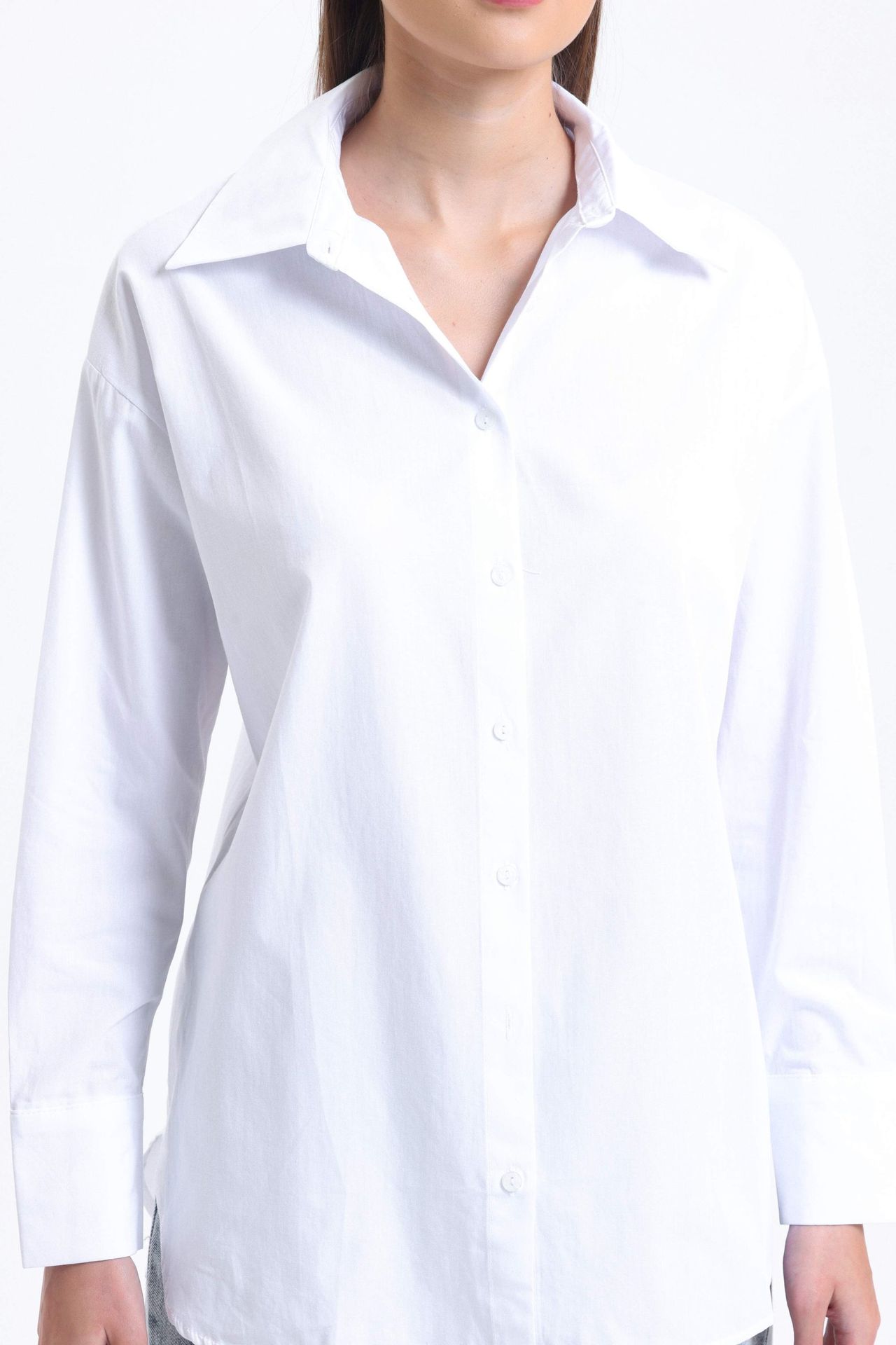 Back Cut out Shirt with a Lace Detail
