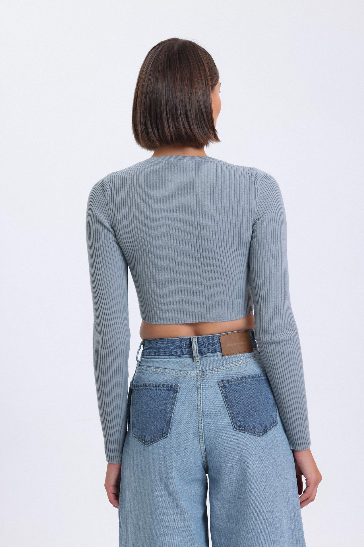 Crew Neck Knitted Lace Up Cropped Blouse