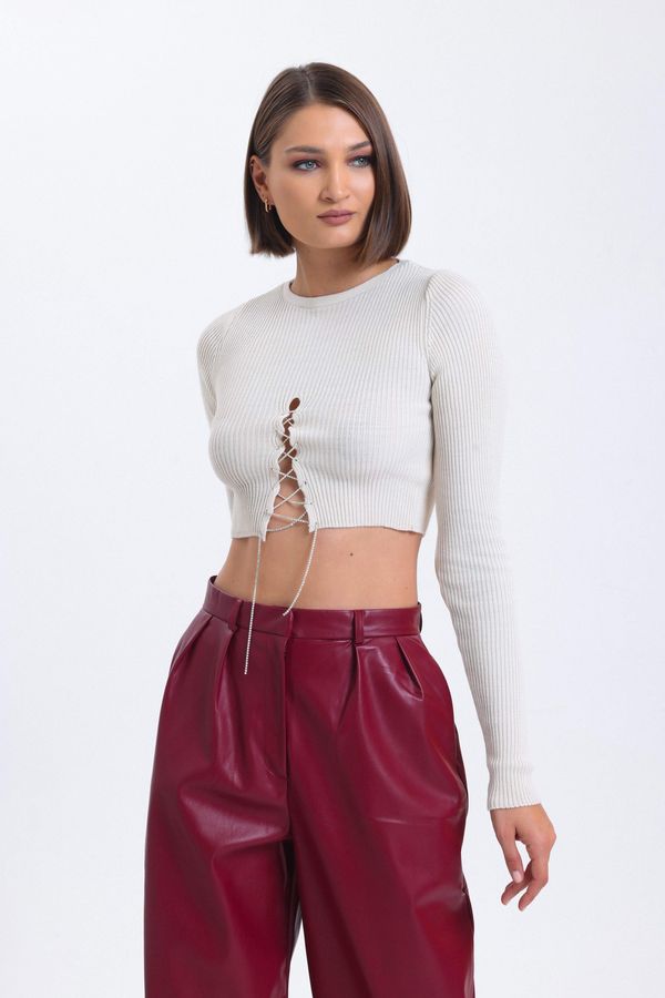 Crew Neck Knitted Lace Up Cropped Blouse 2