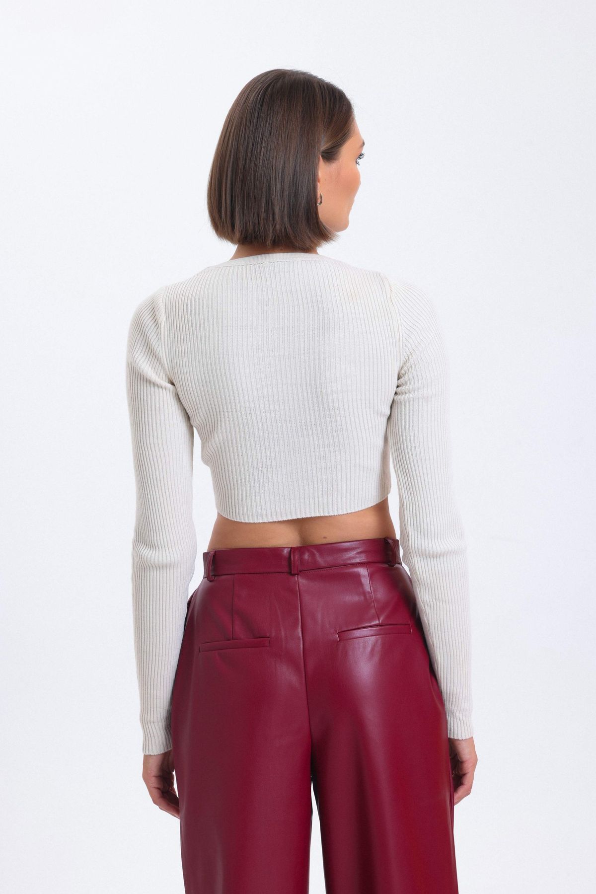 Crew Neck Knitted Lace Up Cropped Blouse