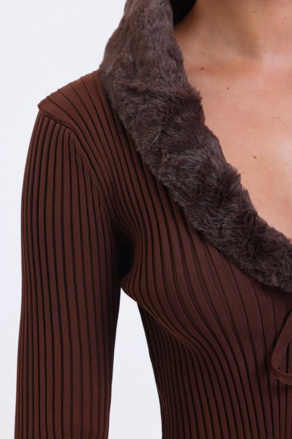 V Neck Knitted Lace Up Cropped Blouse with a Faux Fur Trim 6