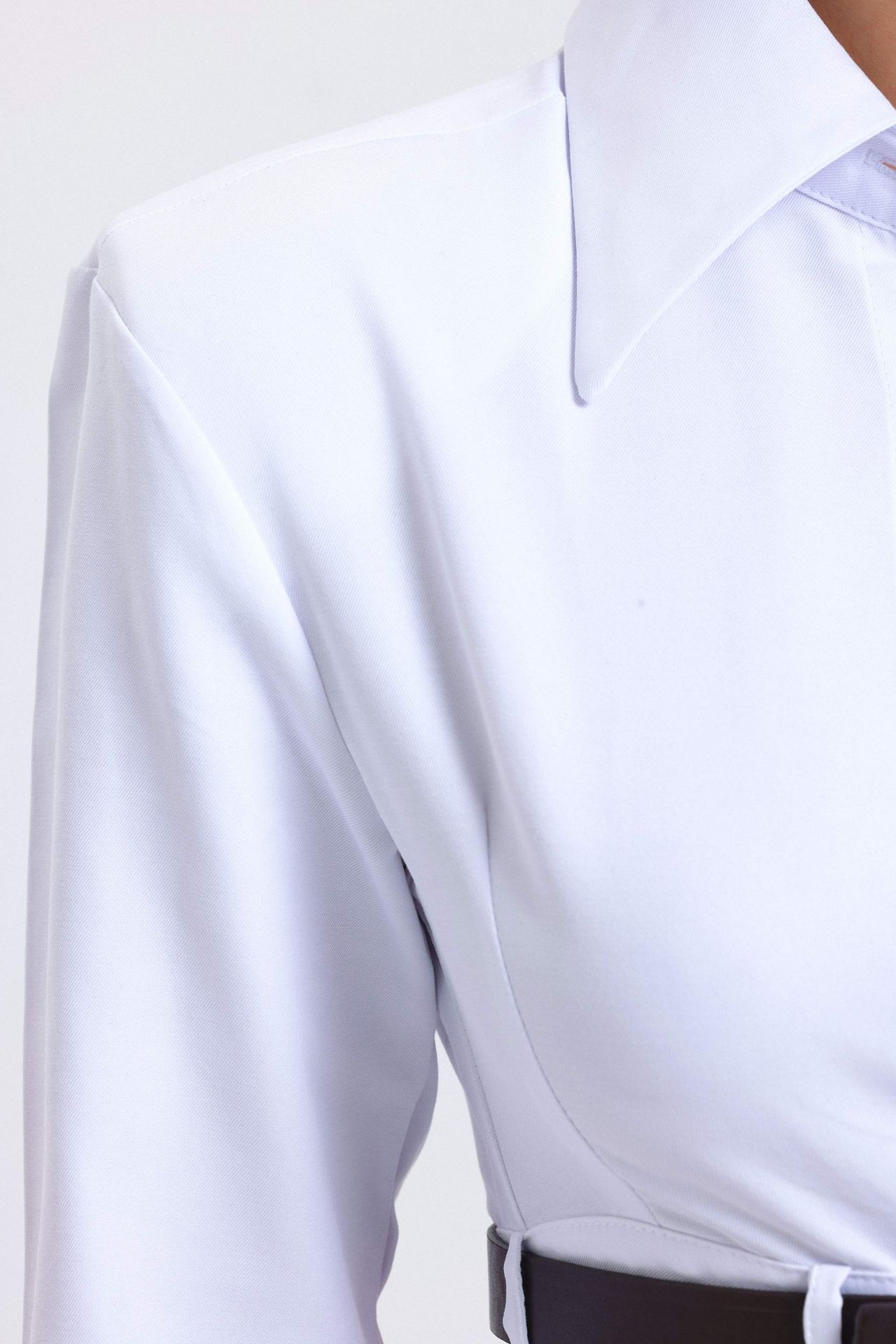 Padded Shoulder Cropped Shirt with a Belt