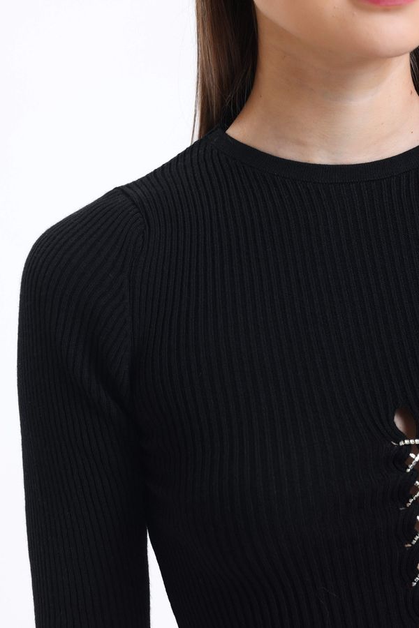 Crew Neck Knitted Lace Up Cropped Blouse 6