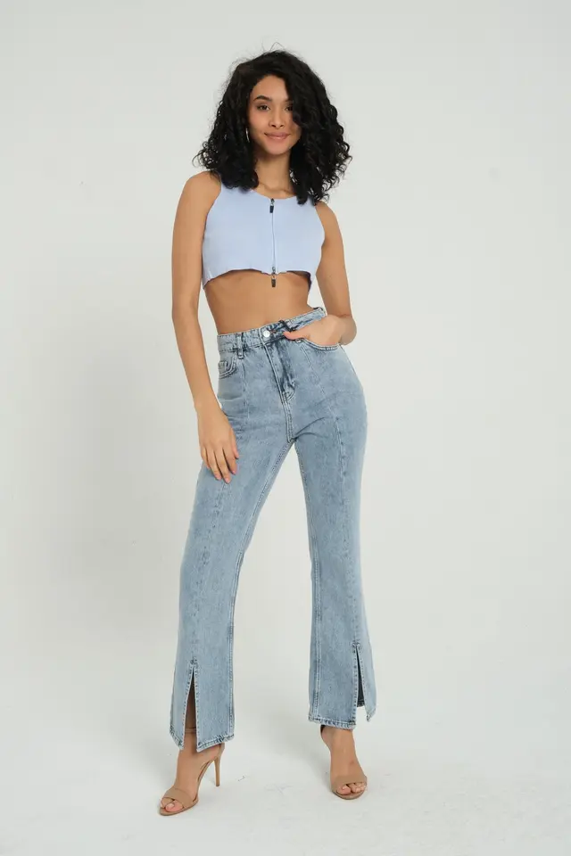V Neck Knitted Ribbed Zippered Crop Top