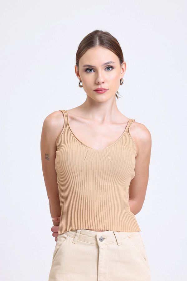 Scoop Neck Knitted Ribbed Tank Top 1