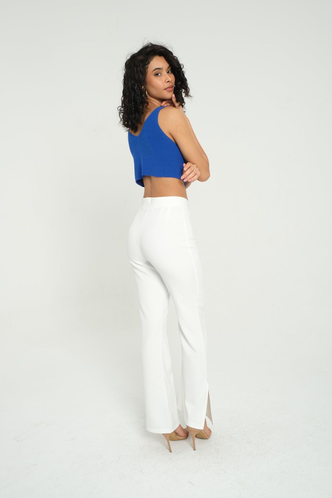 V Neck Knitted Ribbed Zippered Crop Top