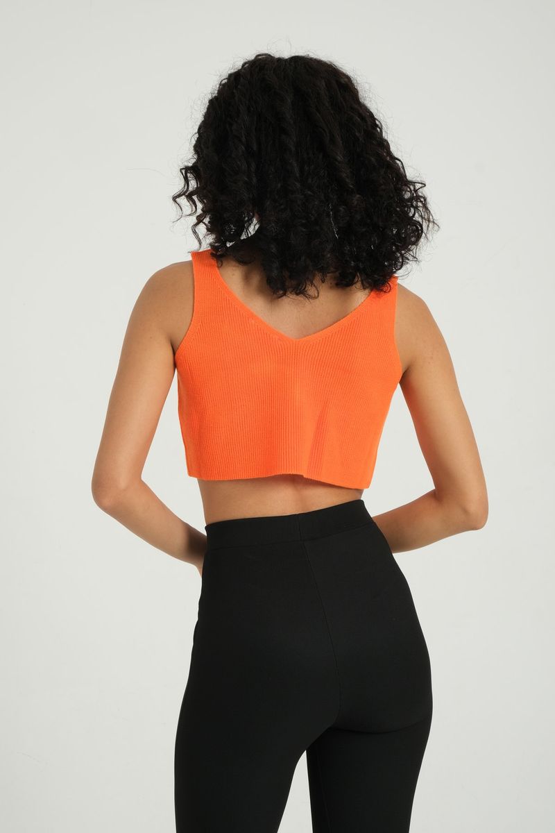 V Neck Knitted Ribbed Zippered Crop Top 4
