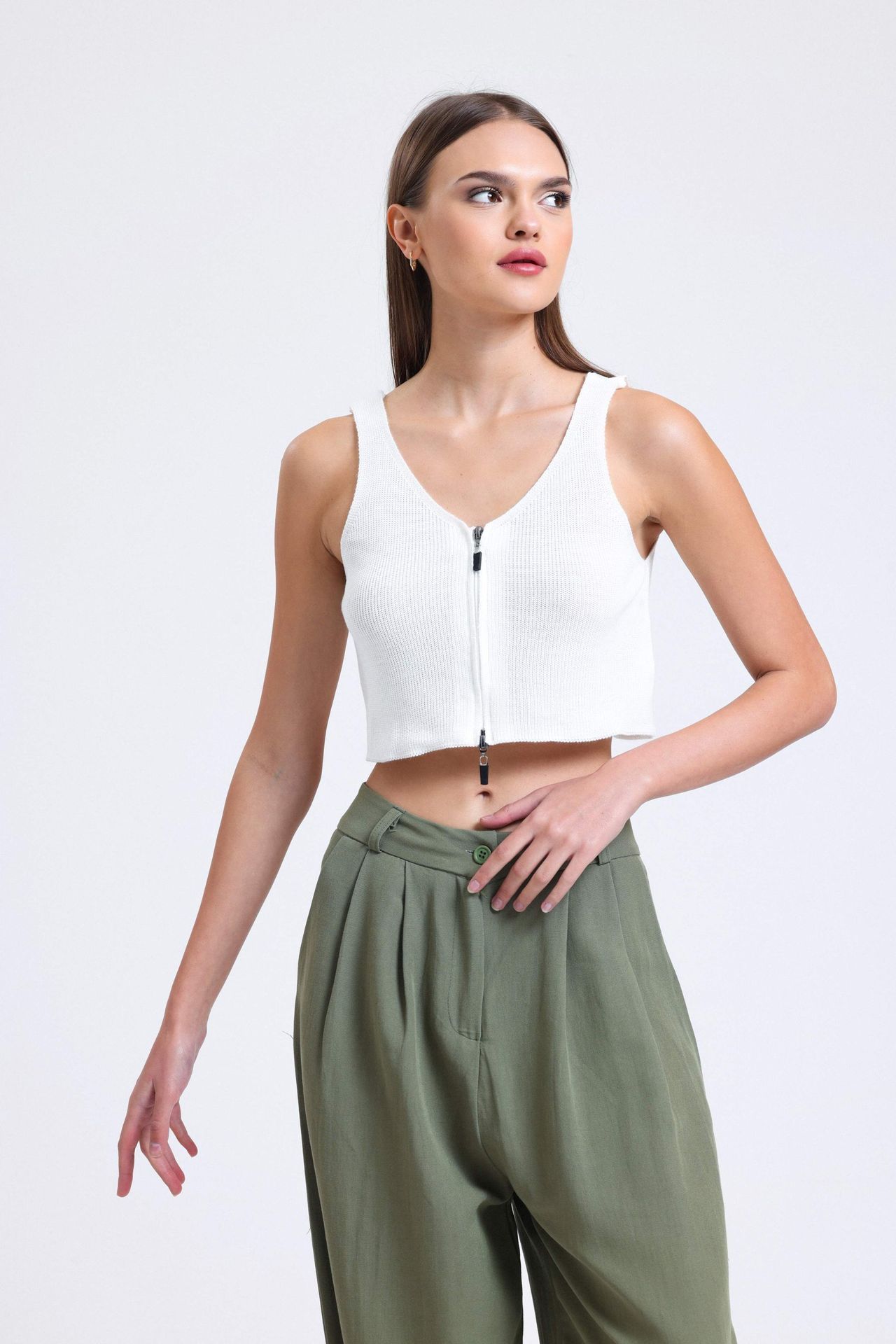 V Neck Knitted Ribbed Zippered Crop Top