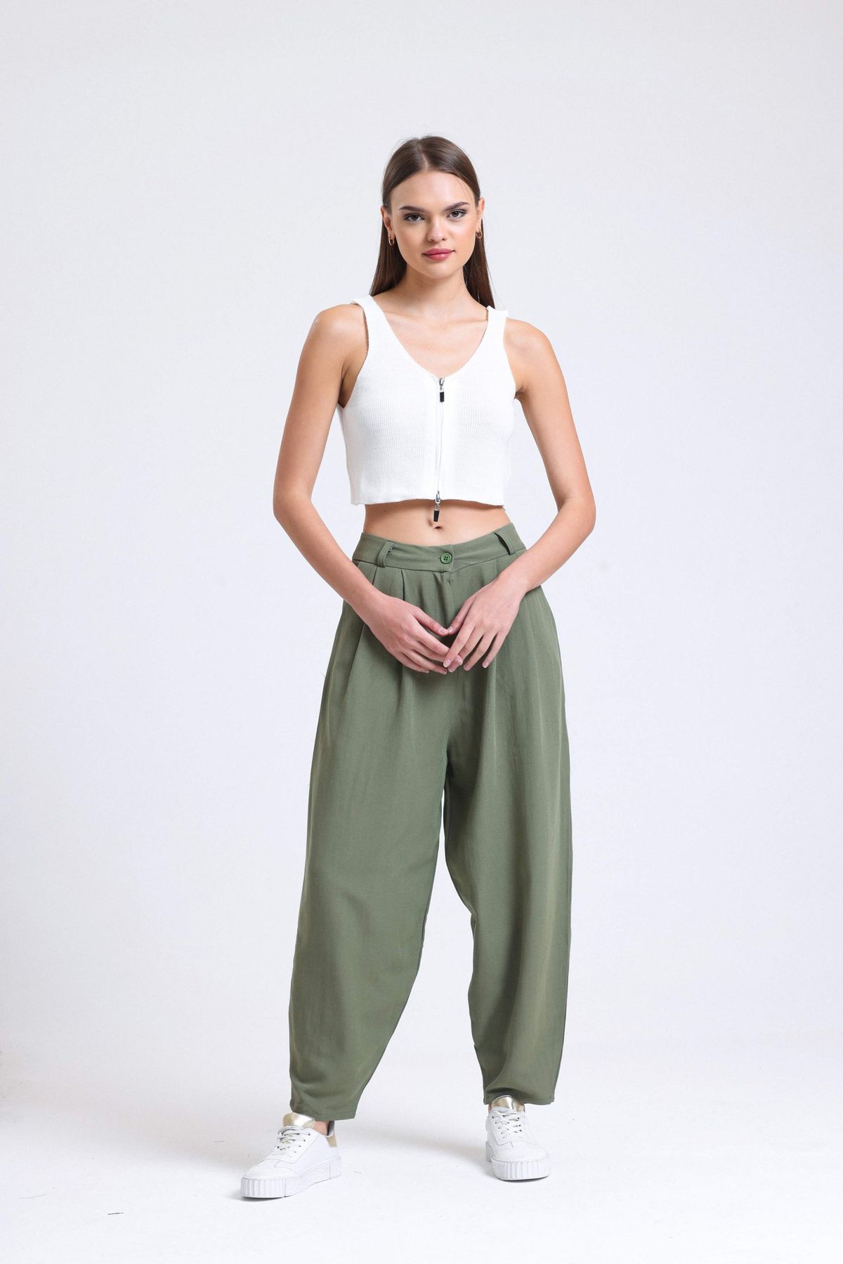 V Neck Knitted Ribbed Zippered Crop Top