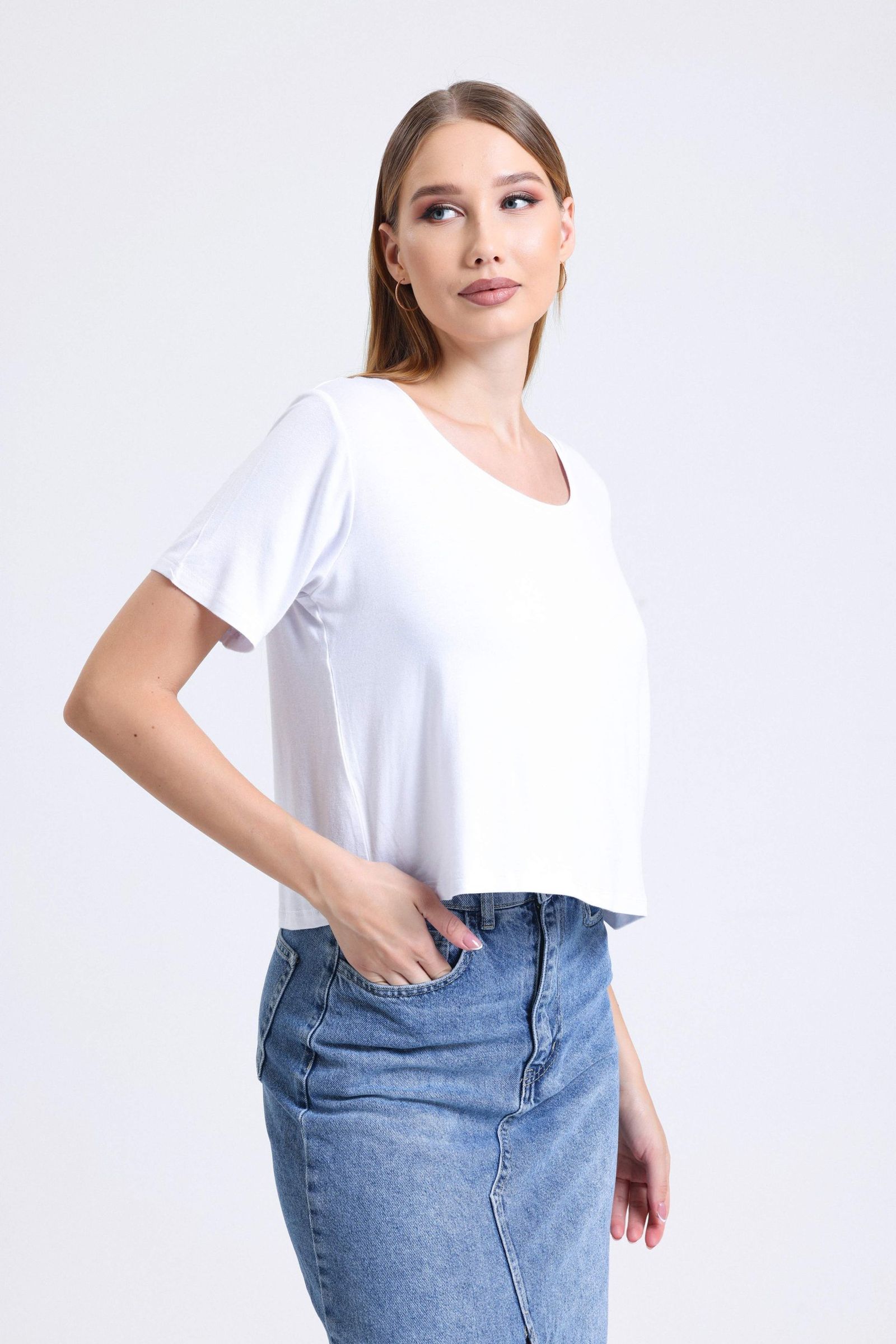 Round Neck Basic T-Shirt