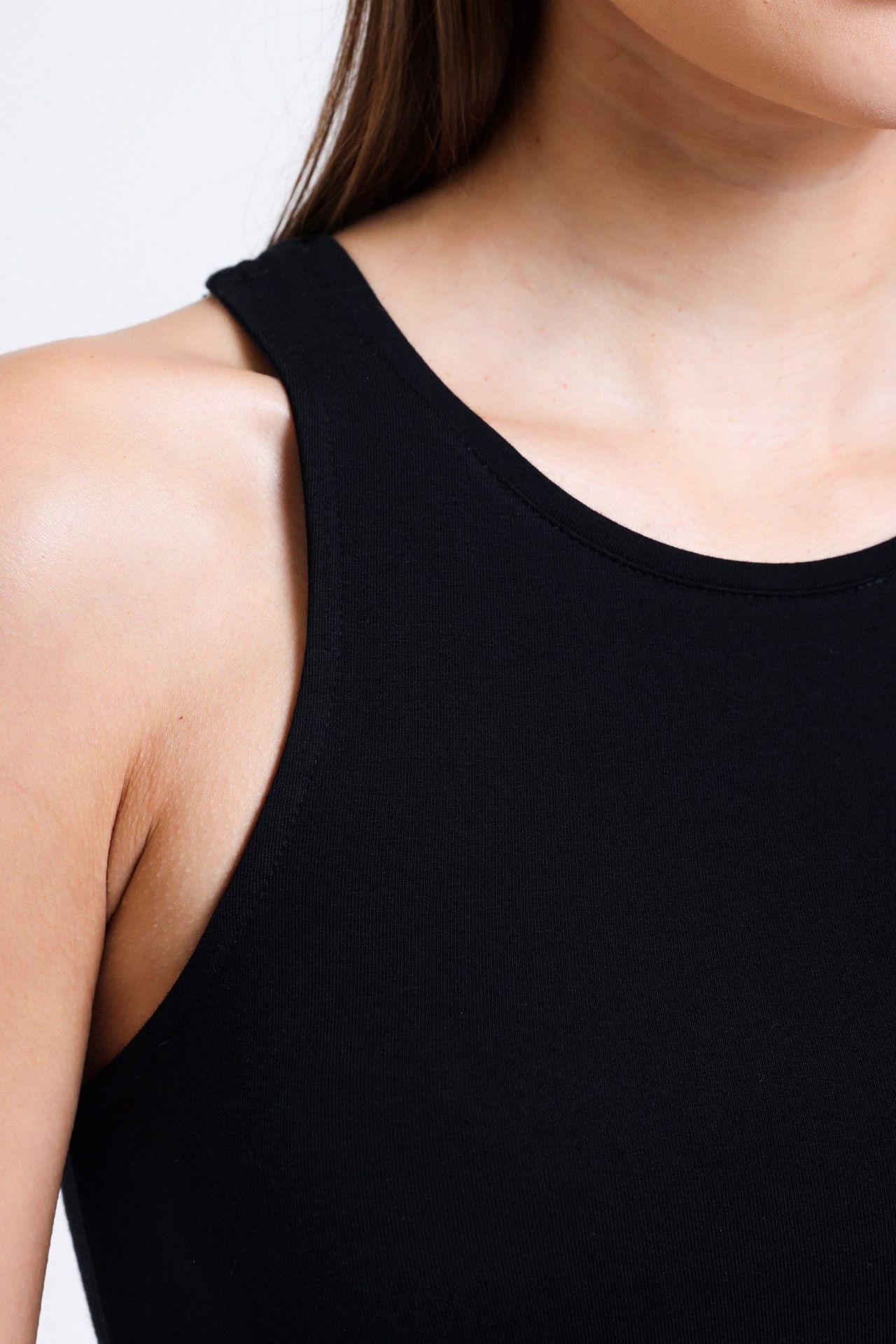 Round Neck Basic Tank Top