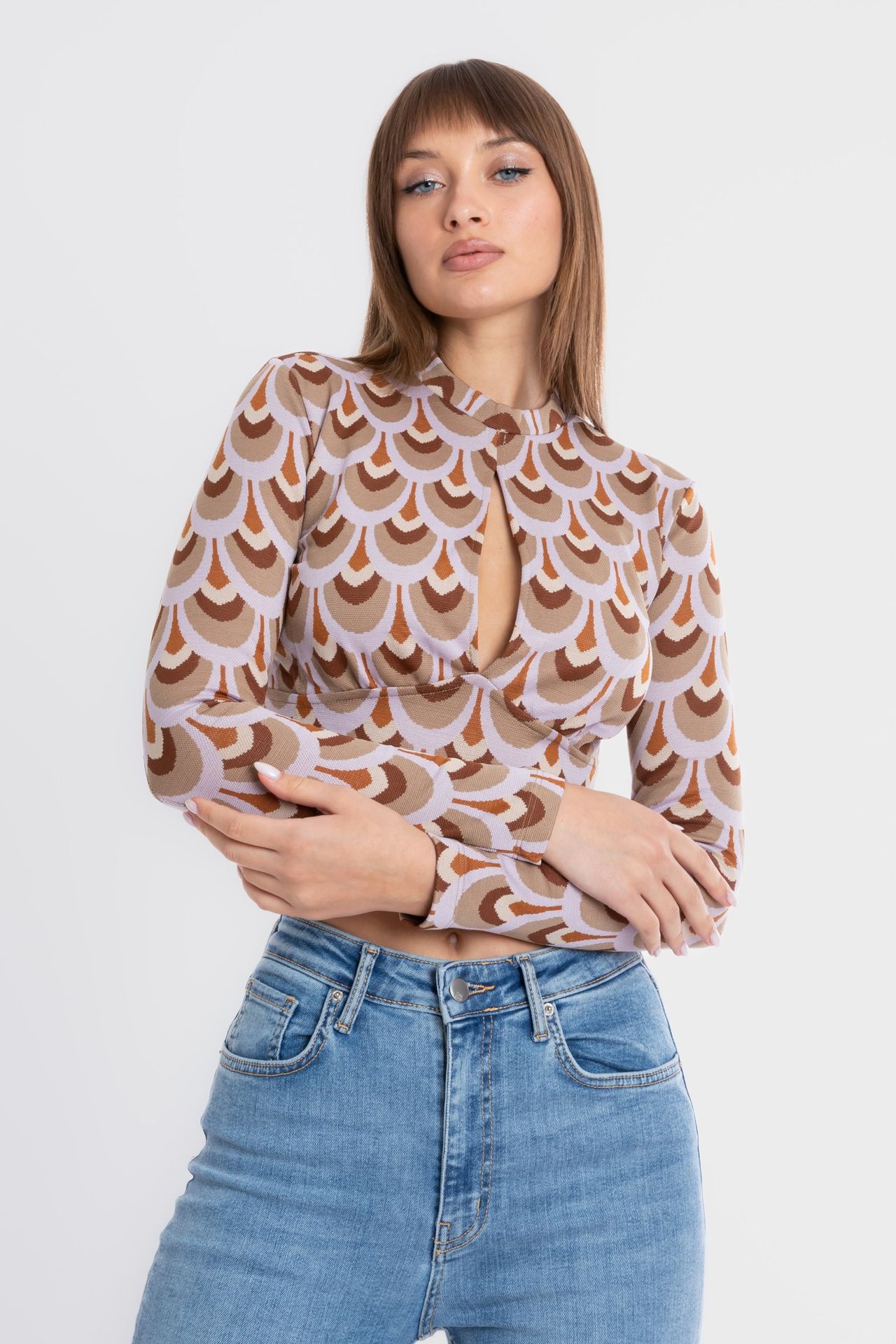 Geometric Crew Neck Cut Out Cropped Blouse
