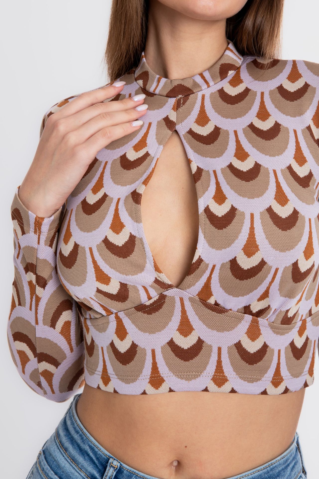 Geometric Crew Neck Cut Out Cropped Blouse