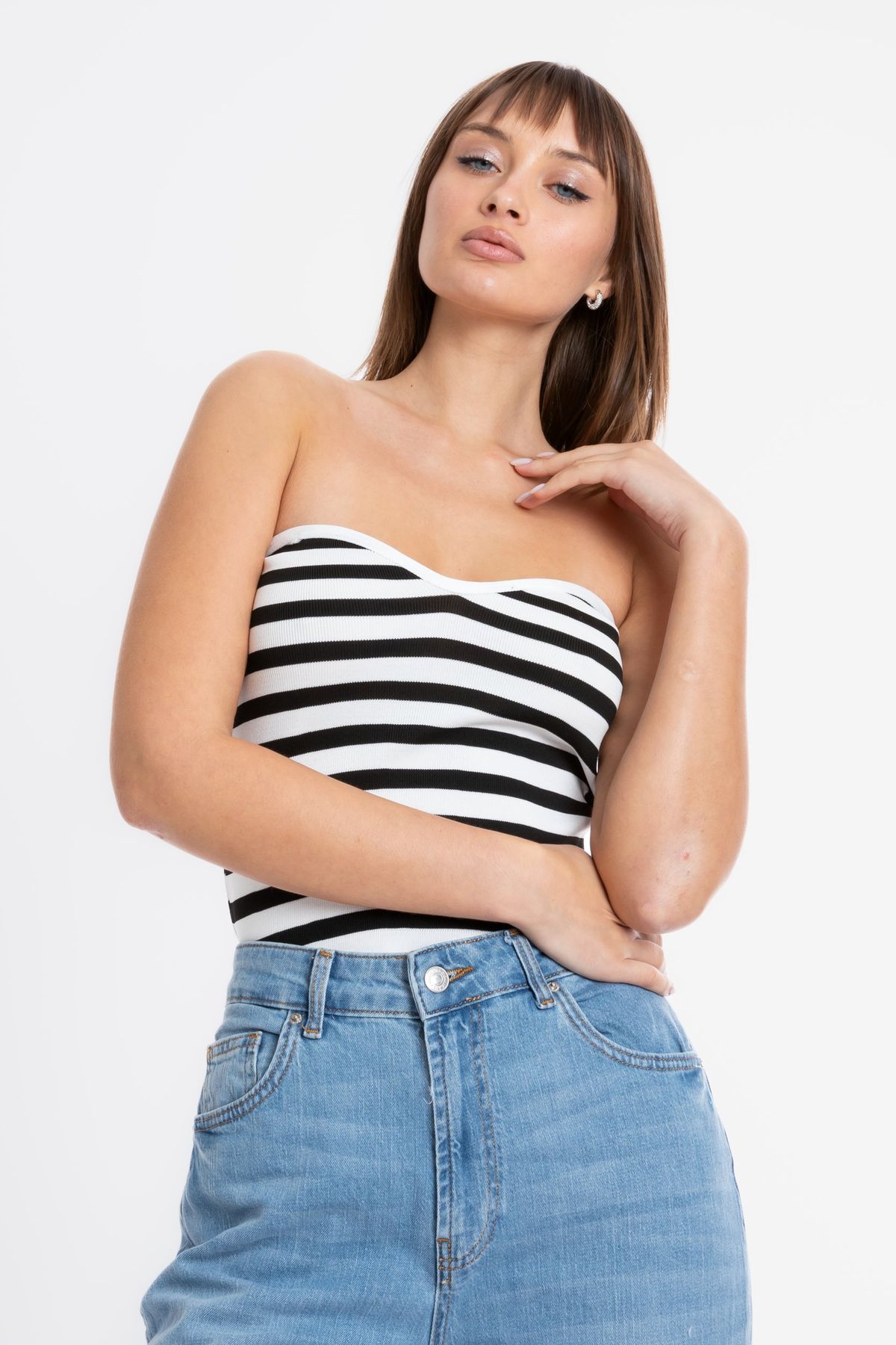 Striped Strapless Knitted Crop Top