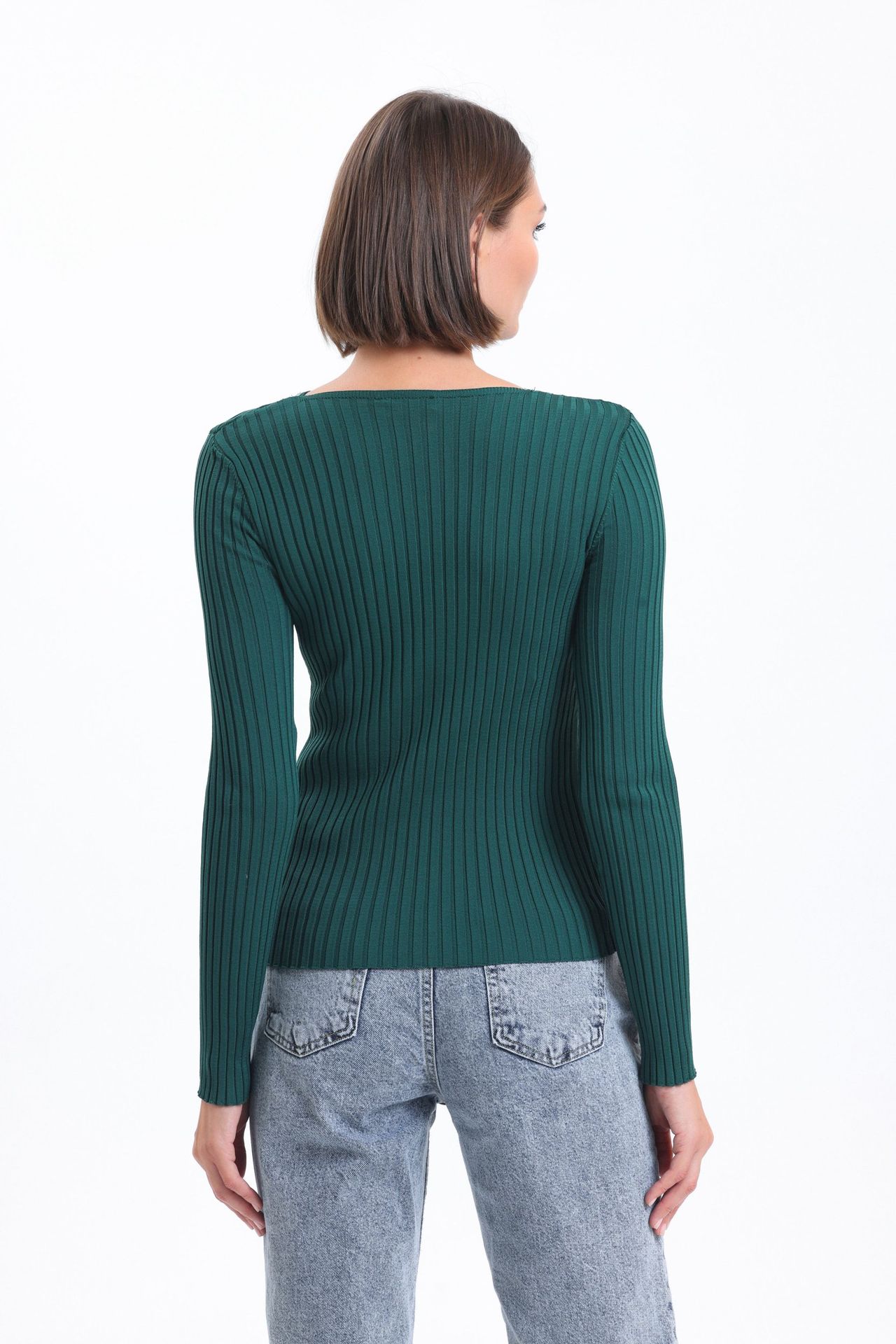 Round Neck Knitted Ribbed Blouse with a Cut Out