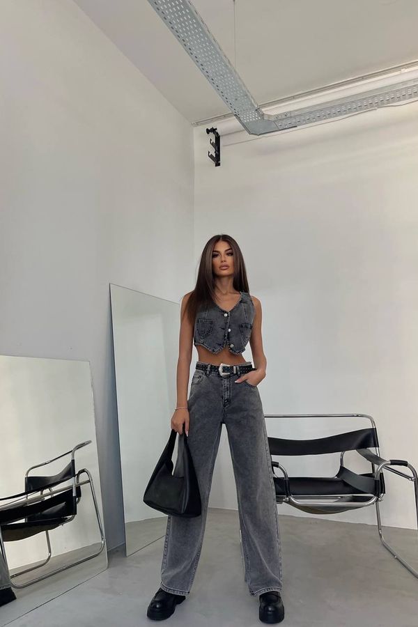 V Neck Denim Buttoned Pocket Cropped Waistcoat 2