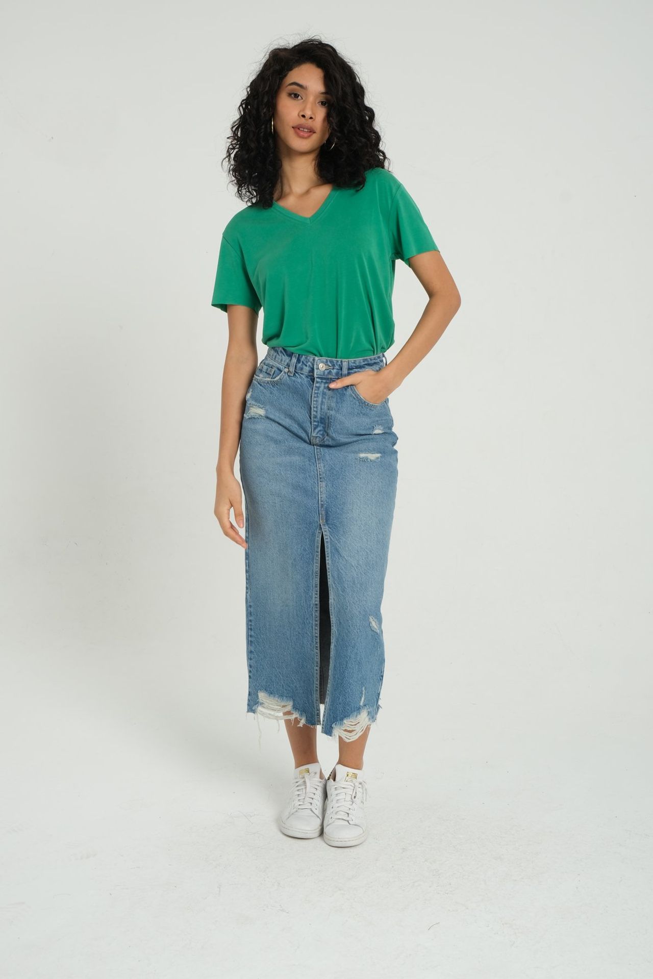 V Neck Basic T-shirt