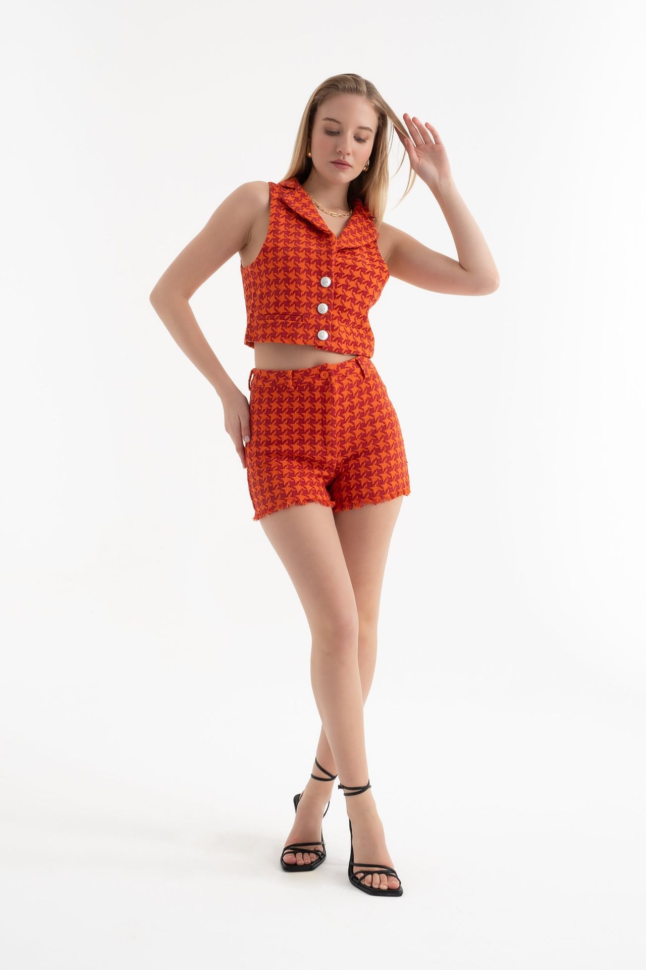 V Neck Buttoned Cropped Waistcoat