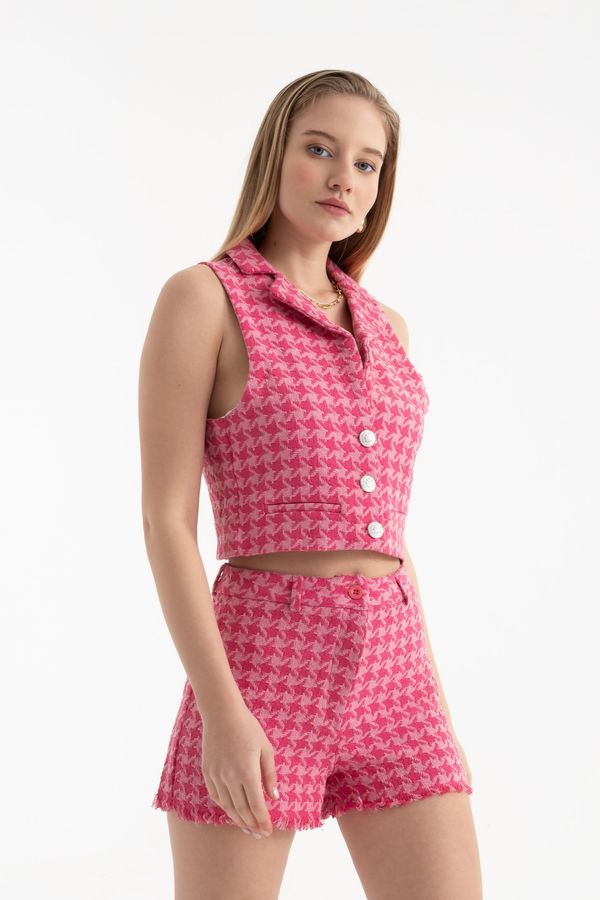 V Neck Buttoned Cropped Waistcoat 5