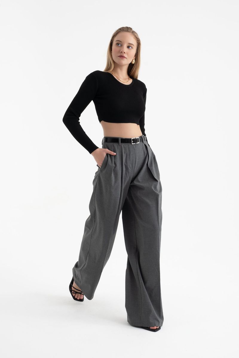 Round Neck Knitted Ribbed Long Sleeve Crop Top 2