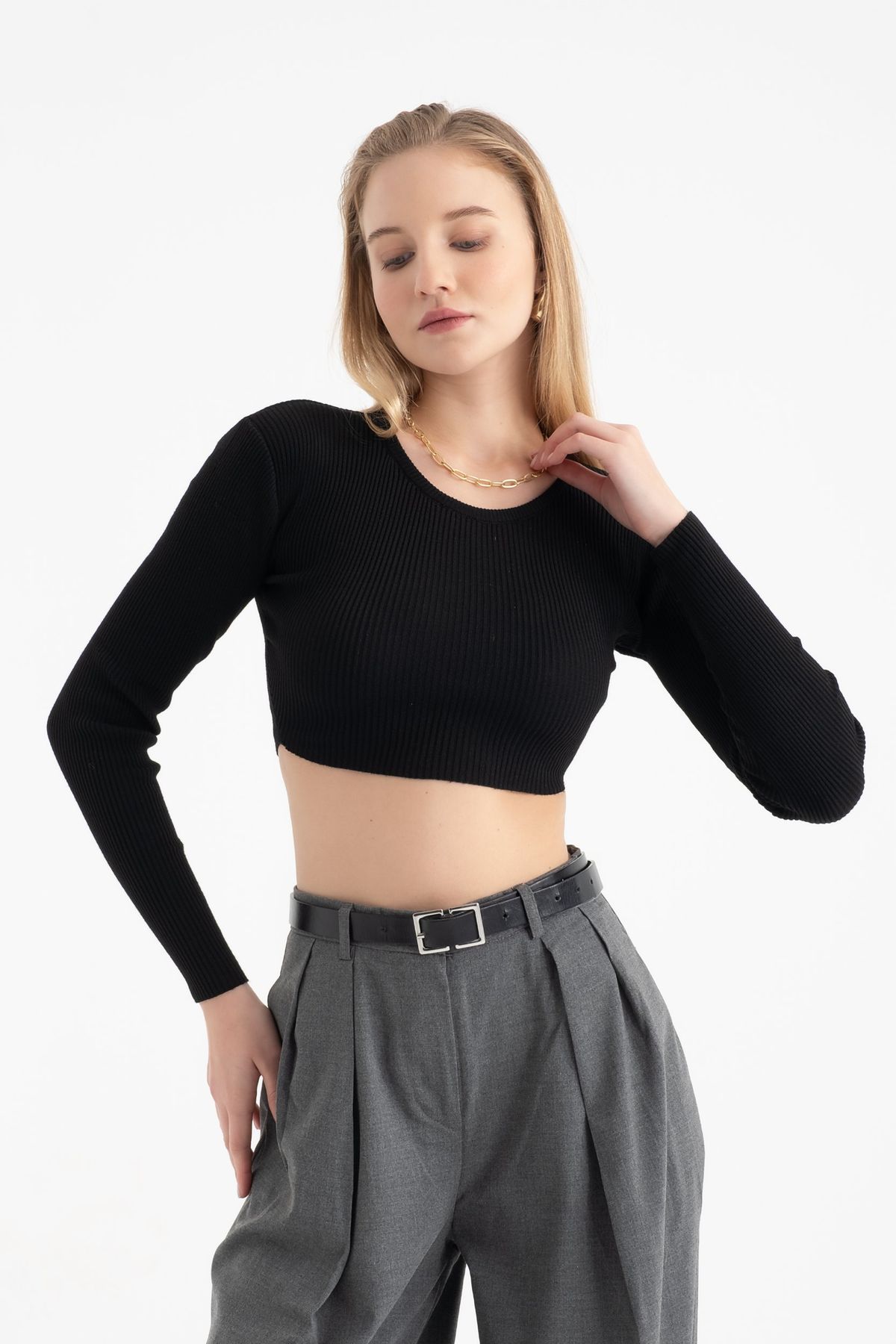 Round Neck Knitted Ribbed Long Sleeve Crop Top