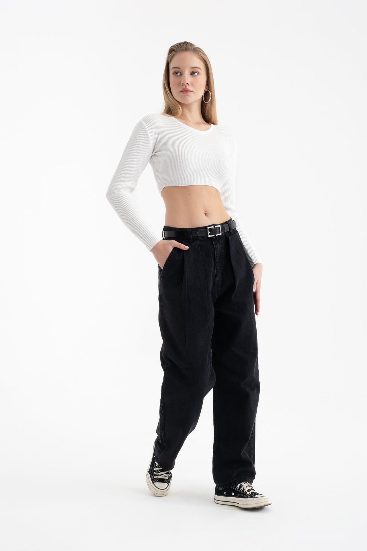Round Neck Knitted Ribbed Long Sleeve Crop Top